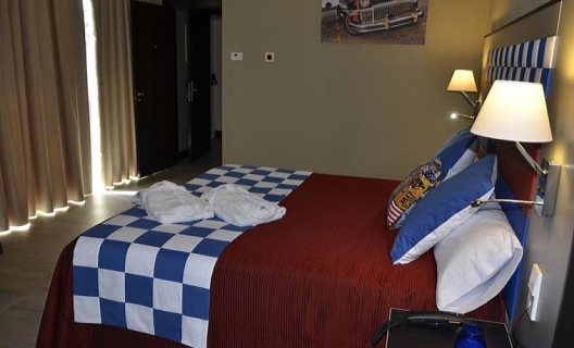 Hotel Route 42