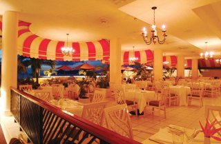 Hotel Royal By Rex Resorts
