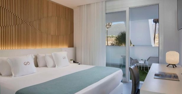 Hotel Royal Hideaway Corales Suites