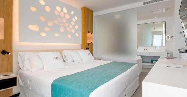 Hotel Royal Hideaway Corales Suites