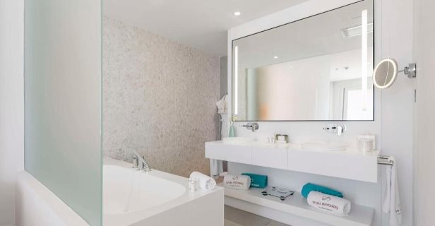 Hotel Royal Hideaway Corales Suites