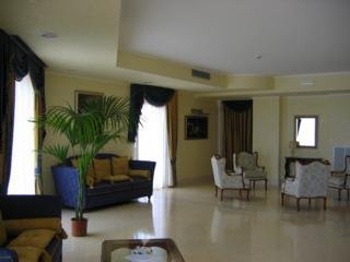 Hotel Royals Gate
