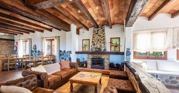 Hotel Rural Almazara