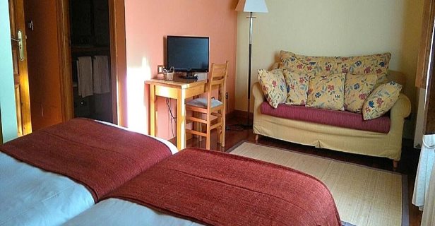 Hotel Rural El Rexacu