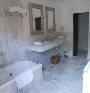 Hotel Rural Finca Ronesa