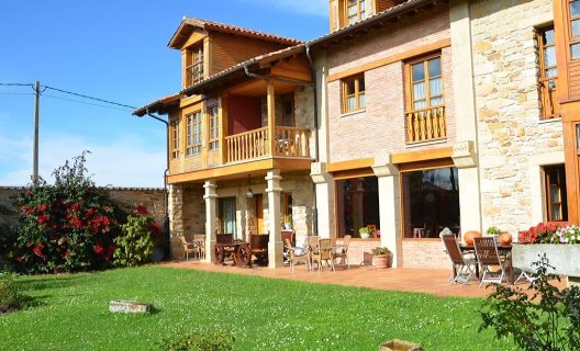Hotel Rural La Casona De Tresali