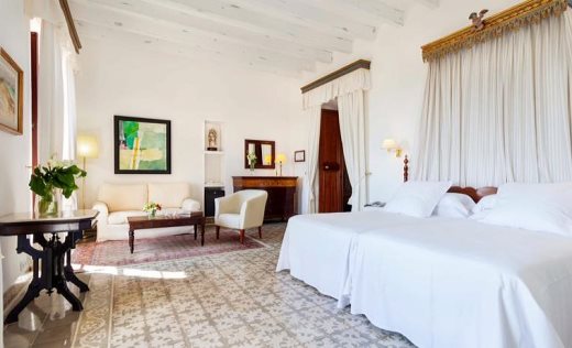 Hotel Rural Llenaire