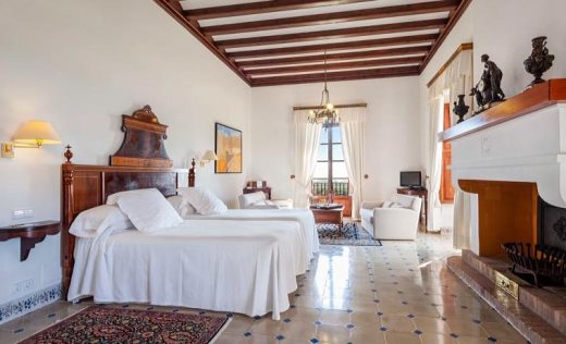 Hotel Rural Llenaire