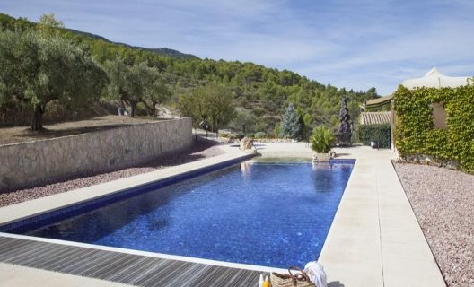 Hotel Rural Masia La Mota