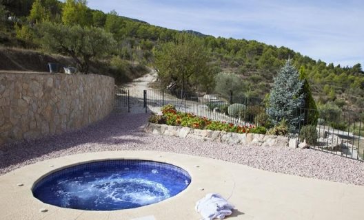 Hotel Rural Masia La Mota