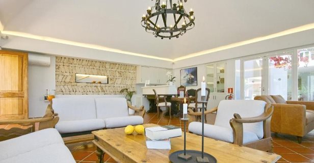 Hotel Rural Villa Can Maries