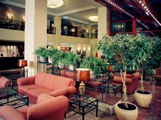 Hotel Rushotel