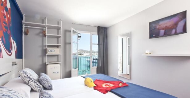 Hotel Ryans La Marina