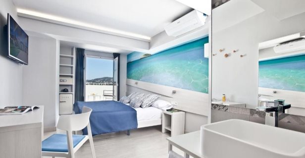 Hotel Ryans La Marina