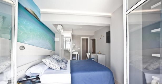 Hotel Ryans La Marina