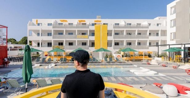 Hotel Ryans Lolas