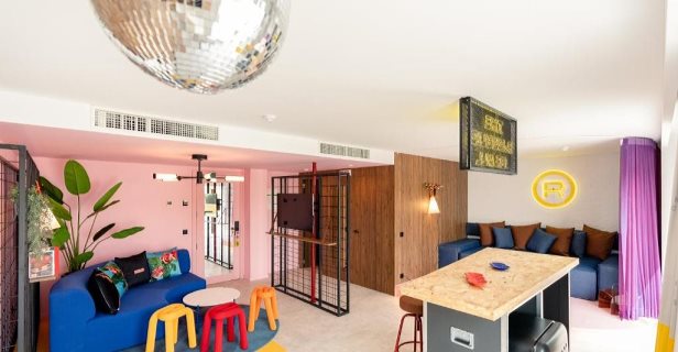 Hotel Ryans Lolas