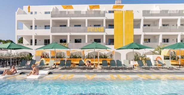 Hotel Ryans Lolas