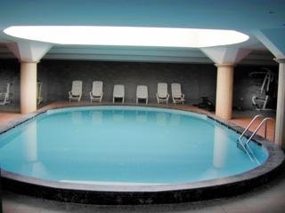 Hotel S