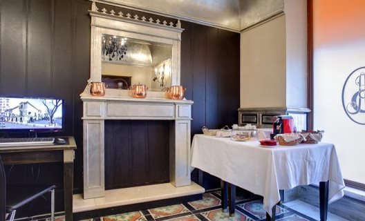 Hotel Sacristia De Santa Ana