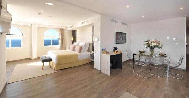 Hotel Salobreña Suites