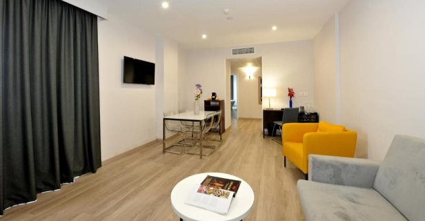 Hotel Salobreña Suites