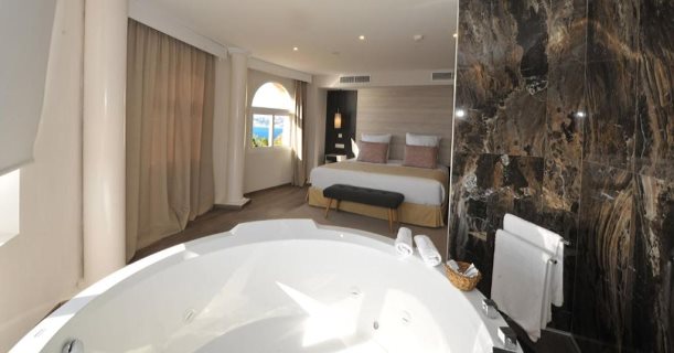 Hotel Salobreña Suites