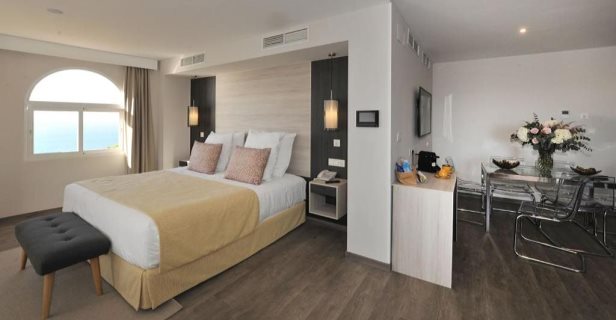 Hotel Salobreña Suites