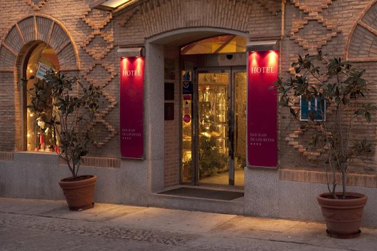 Hotel San Juan De Los Reyes