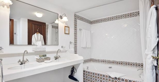 Hotel San Lorenzo    Solo Adultos