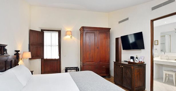 Hotel San Lorenzo    Solo Adultos