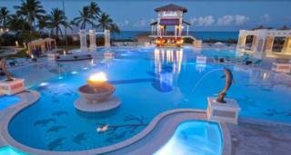 Hotel Sandals Emerald Bay