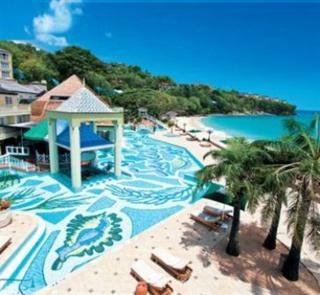 Hotel Sandals Regency La Toc