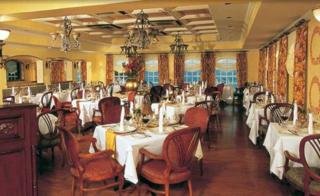 Hotel Sandals Regency La Toc