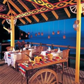 Hotel Sandals Regency La Toc
