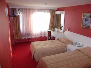 Hotel Santa Pera