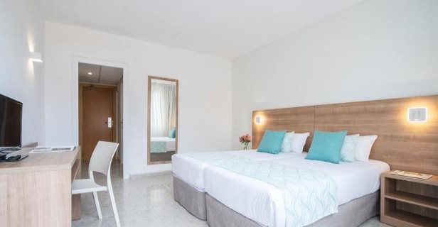 Hotel Santa Rosa Lloret By Pierre Vacances
