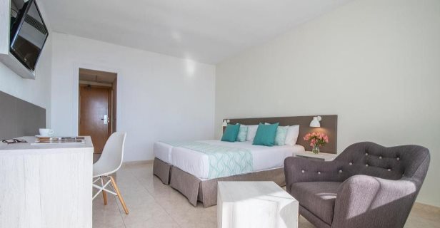 Hotel Santa Rosa Lloret By Pierre Vacances