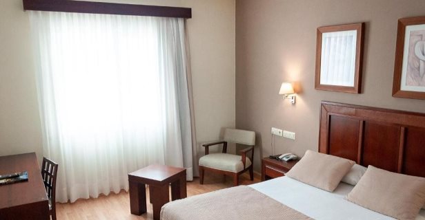 Hotel Santiago Leon