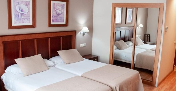 Hotel Santiago Leon