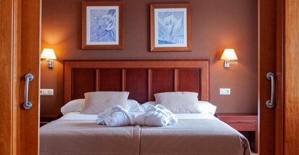 Hotel Santiago Leon