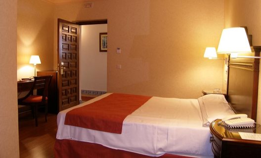 Hotel Santo Domingo Lucena