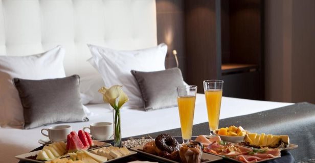 Hotel Santos Maydrit Airport