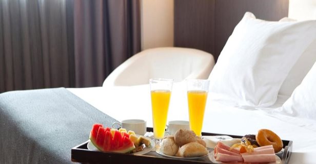 Hotel Santos Maydrit Airport