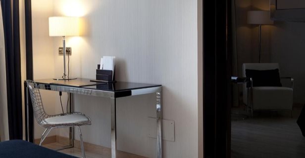 Hotel Santos Maydrit Airport
