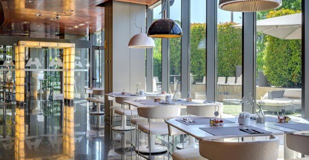 Hotel Santos Maydrit Airport
