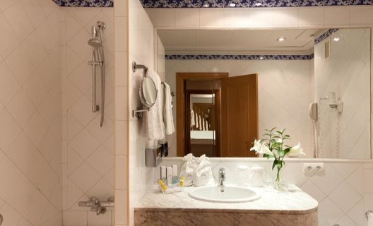 Hotel Santos Saray Granada