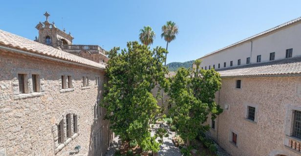 Hotel Santuari De Lluc