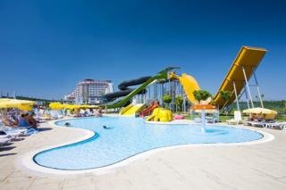 Hotel Saturn Palace Resort