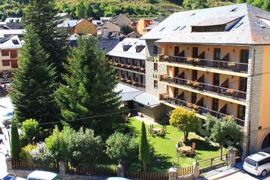 Hotel Saurat